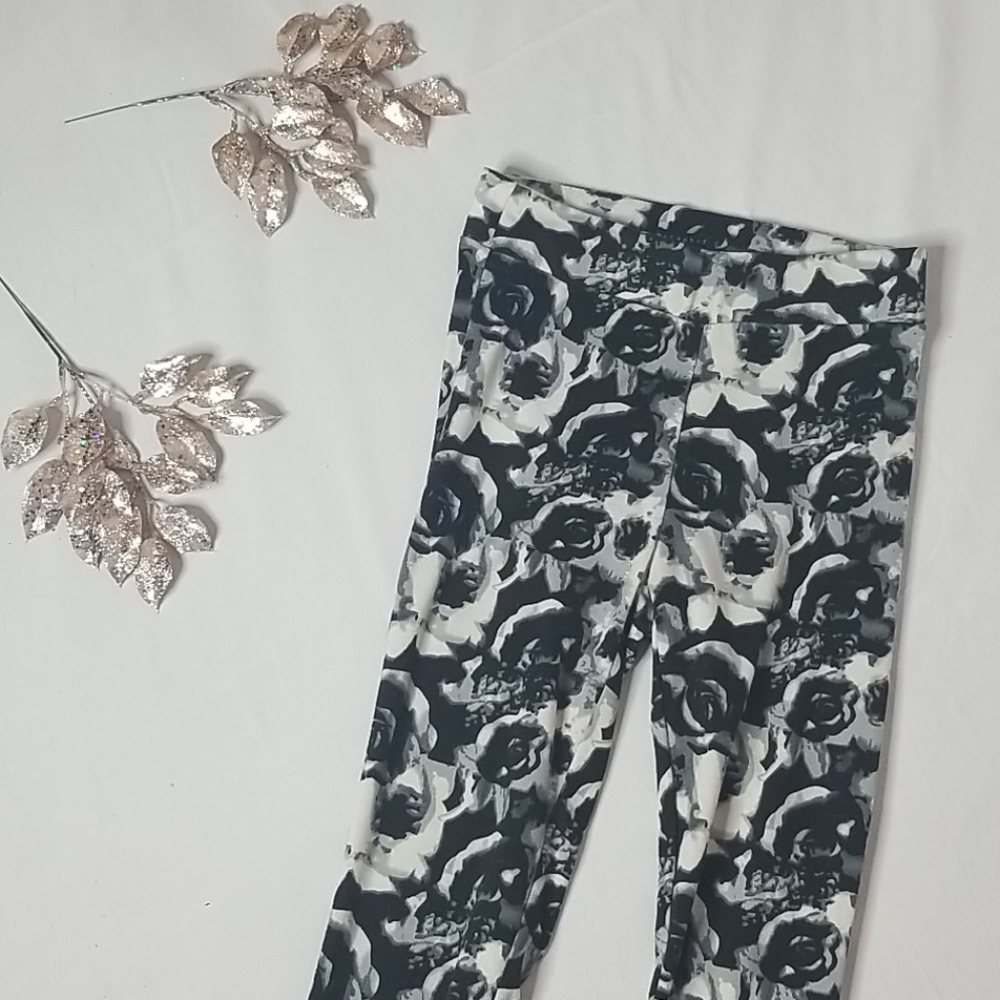 Metaphor small flower print legging pants